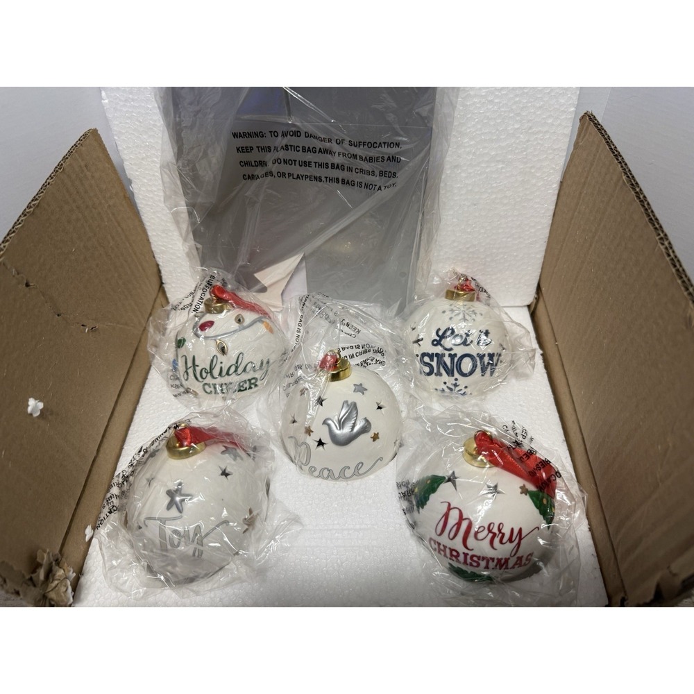 NEW Set of 5 Lightscapes LED Color Changing Christmas Ornaments With Gift Boxes